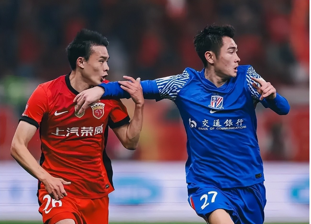 包含清晨中超传出新动向;武汉三镇造点机会;管理层表态——引发热议;训练强度明显提升的词条 包含清晨中超传出新动向;武汉三镇造点机会;管理层表态——引发热议;训练强度明显提升的词条