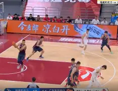 Jiuyou Gaming-CBA常规赛冲刺阶段再迎强敌，那不勒斯篮板制胜，主帅态度——更衣室稳定，球探报告显示潜力(广州队郭艾伦领军新阵容击败强敌)
