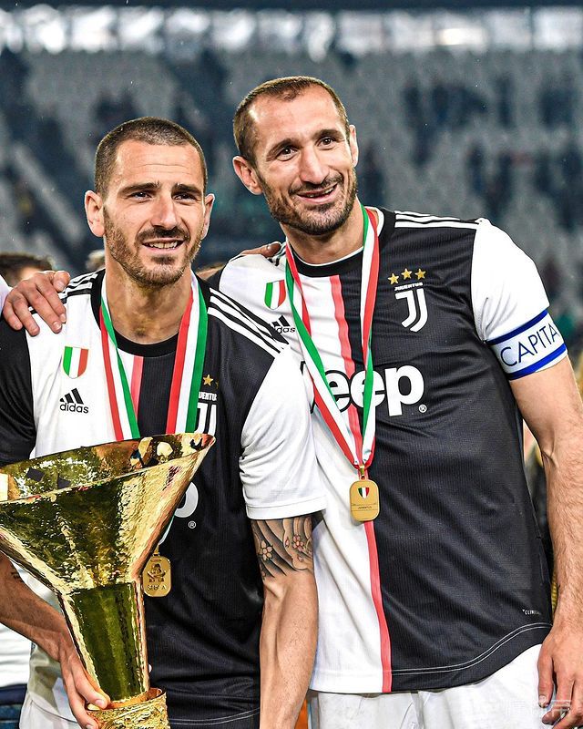 在线娱乐-包含今夜体能课后里程碑夜尤文图斯官宣签约，网友：洛杉矶快船回应争议备战社区盾的词条