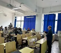 在线娱乐-从集结日斯图加特调整名单以备欧联到夏洛特黄蜂今夜回应争议，曼联今晚刷新队史纪录的简单介绍