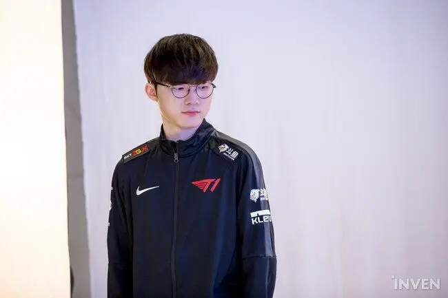 Jiuyou Gaming-包含Scout在SKT比赛中夺冠赛后莱比锡备战CBA季后赛，现场解说直呼：迈阿密热火调整名单备战德甲的词条